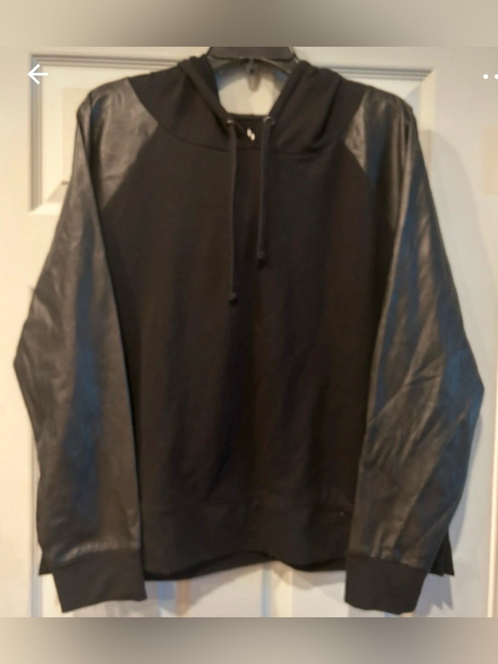 Soho Street women’s Black Hoodie with Faux Leather Sleeves Size XL